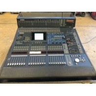 DM2000 YAMAHA CONSOLE