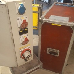 A125T04   ARMOIRE 125T / 1x63T+5x32T+2x32M+4x16A