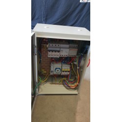 A32T15 32T / 1x32T + 3x16A TIMER CABINET