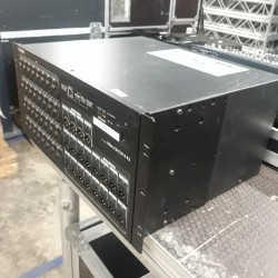 RIO3224 STAGE BOX  YAMAHA