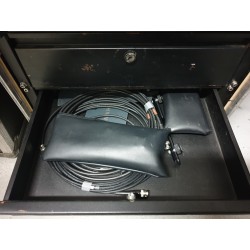 JUEGO DE 08 MONITORES DE OÍDO EN RACK EM2000 SENNHEISER