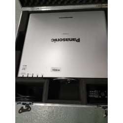 PANASONIC PT-DW6300 ES + 2 x OPTIQUES