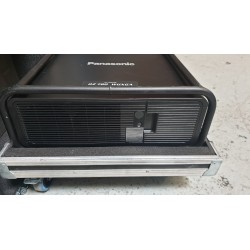 PTD780 VP 7000 LUMENS 1920x1080 PANASONIC