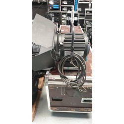 FRESNELL 2KW STRAND / cuarzo Color 