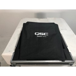 CONSOLA DIGITAL QSC TOUCH MIX-30 PRO DE 16 CANALES 