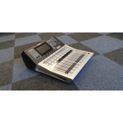 TF1 YAMAHA CONSOLE NUMERIQUE