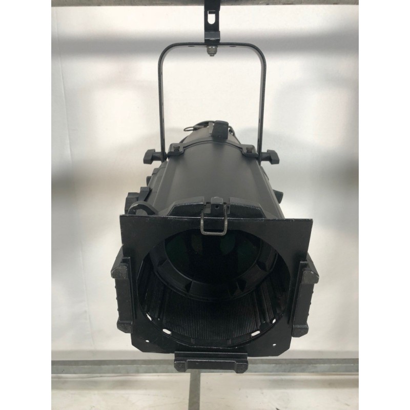 SOURCE IV ZOOM DECOUPE PROFILE  750 W ETC 