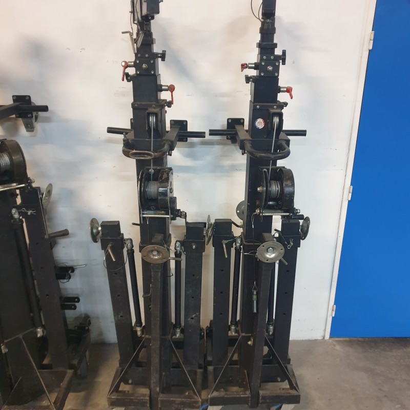 ALT550 + T para puente - Altura pie cabrestante: 5,50m - Carga máx: 225Kg ASD - ALT550 + T para puente - Altura pie cabrestante: 5,50m - Carga máx: 225Kg ASD -