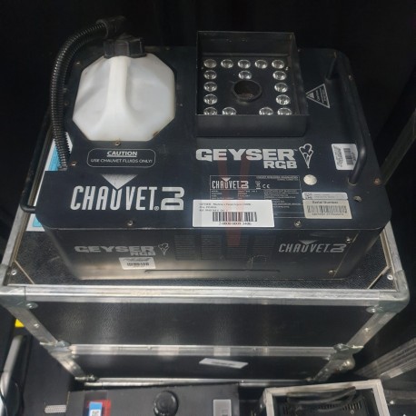 GEYSER - Machine a Fumee legere 1500W LED RGB CHAUVET