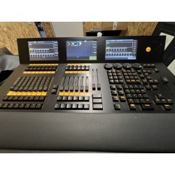 DOT 2 XL-F + FADER WING EXTENSION CONSOLE MA LIGHTING