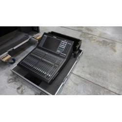 QL1 CONSOLE YAMAHA  