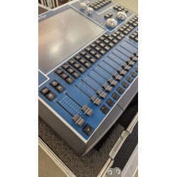 MQ80 CHAMSYS LIGHTING CONSOLE