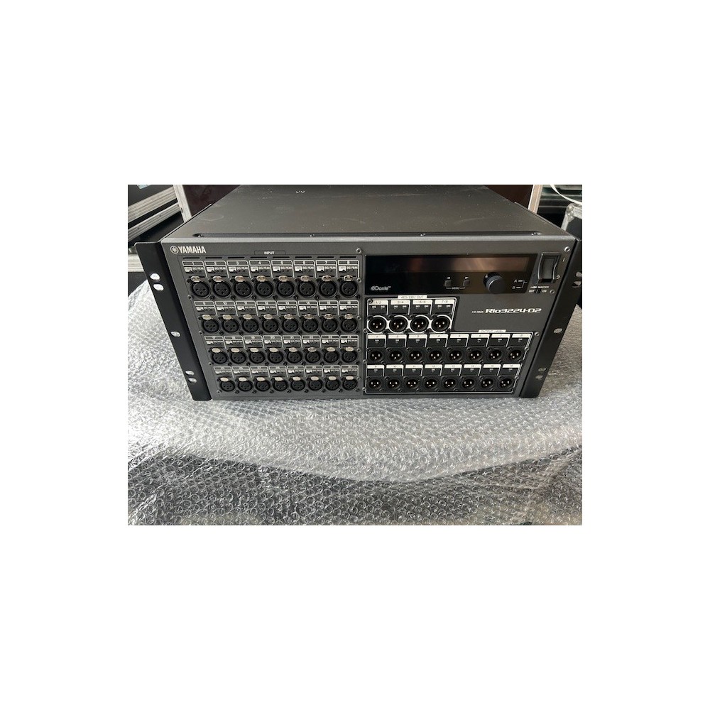 RIO3224-D2 BOITIER DE SCENE  YAMAHA