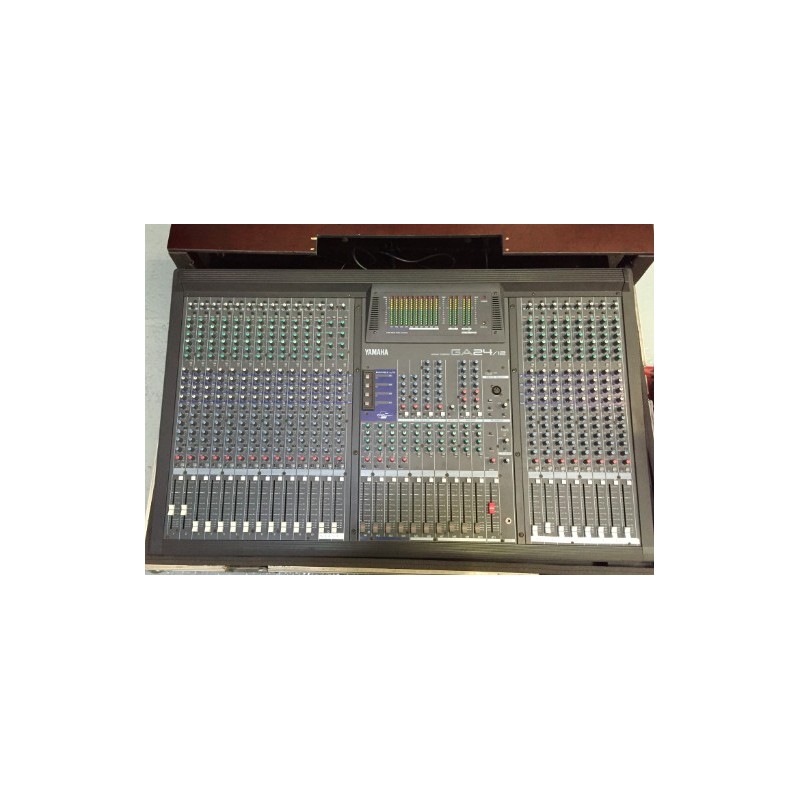 GA24 / 12 CONSOLA YAMAHA 